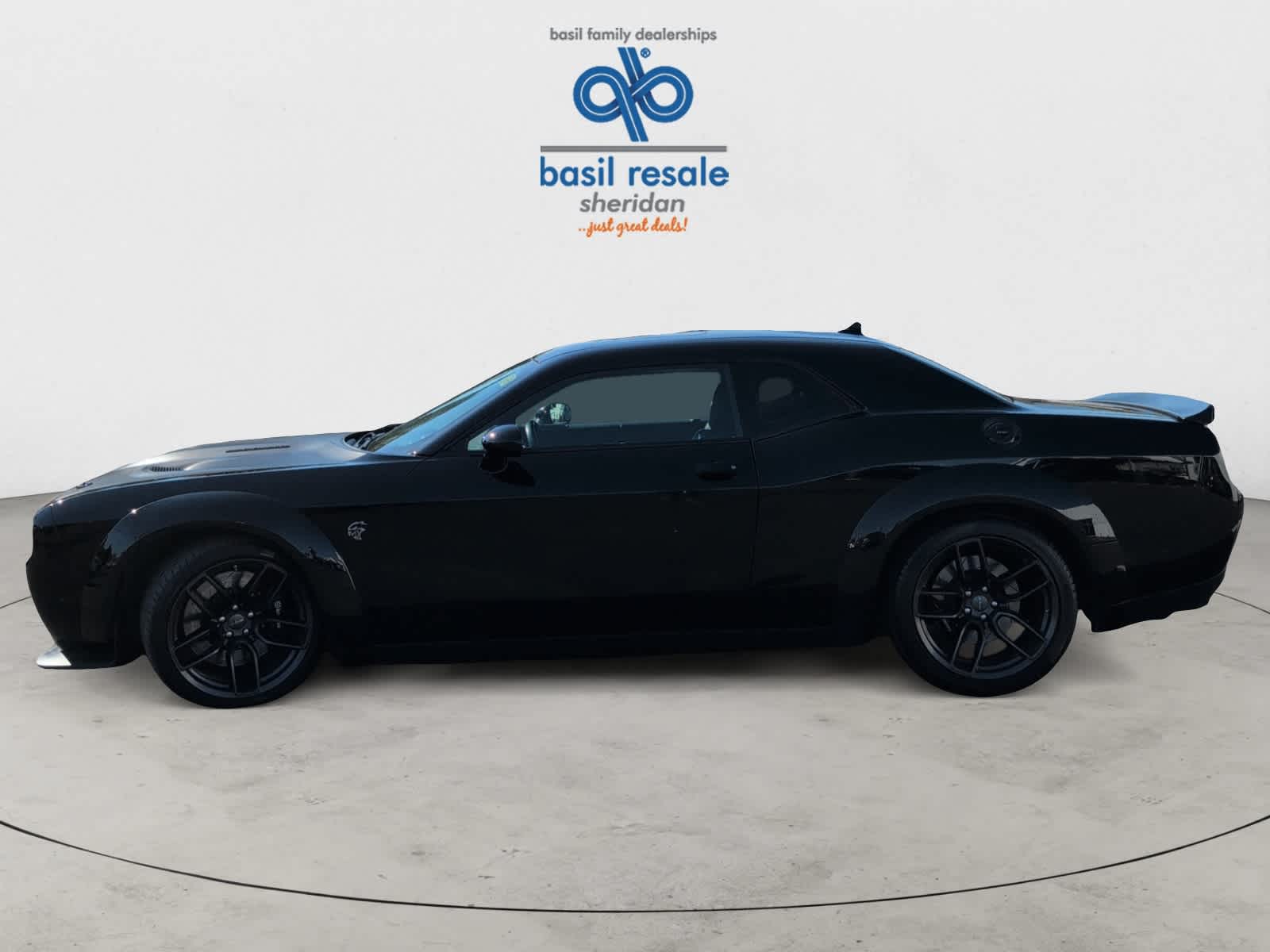 2016 Dodge Challenger SRT8 Hellcat photo 3