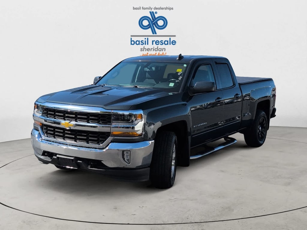 Used 2017 Chevrolet Silverado 1500 LT 4WD Double Cab 143.5 4WD Double Cab 143.5