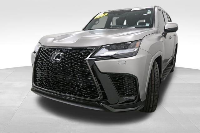 2024 Lexus LX 600 F SPORT photo 4