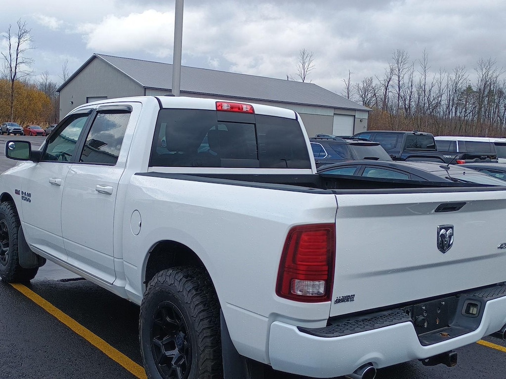 2017 Ram 1500 Sport photo 2