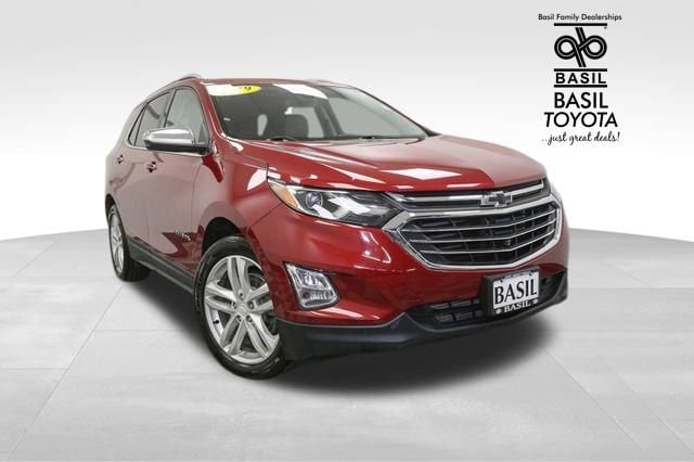 Used 2019 Chevrolet Equinox Premier with VIN 2GNAXPEX5K6126533 for sale in Lockport, NY