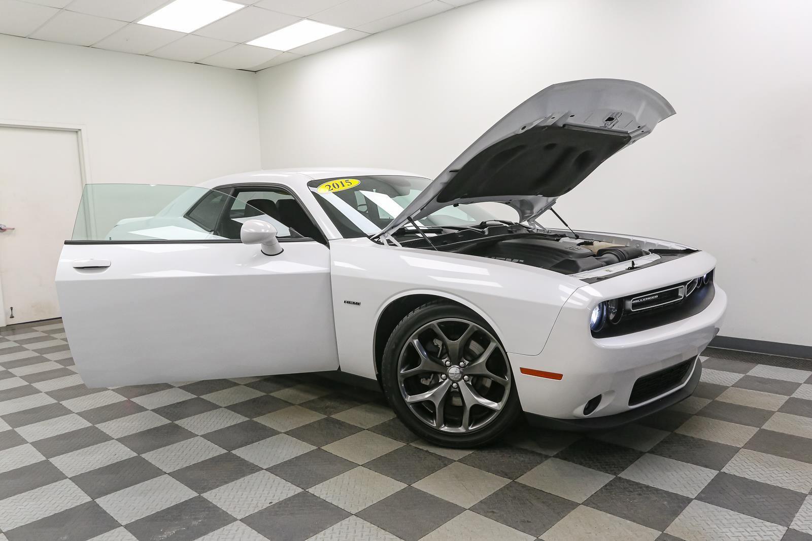 2015 Dodge Challenger R/T - Photo 17
