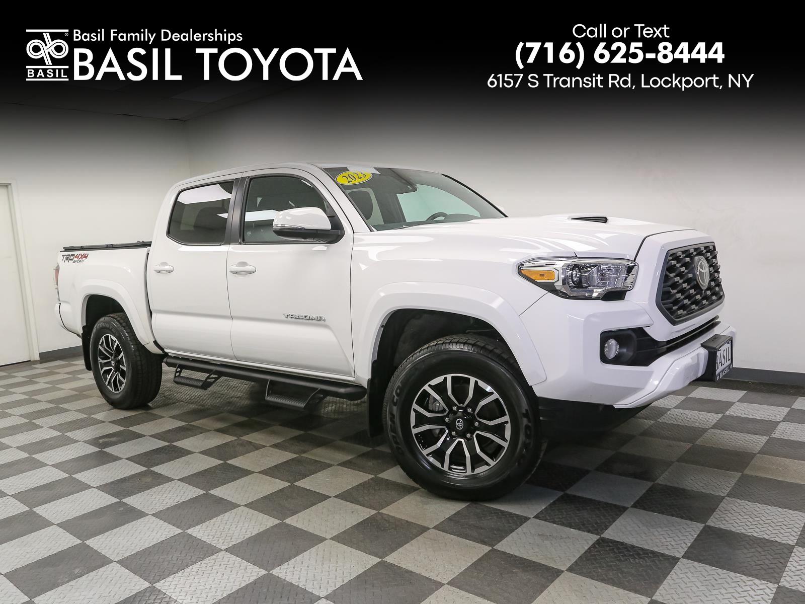 2023 Toyota Tacoma TRD Sport's photo
