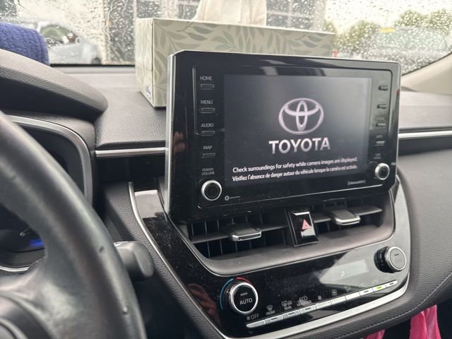 2022 Toyota Corolla Cross XLE photo 3