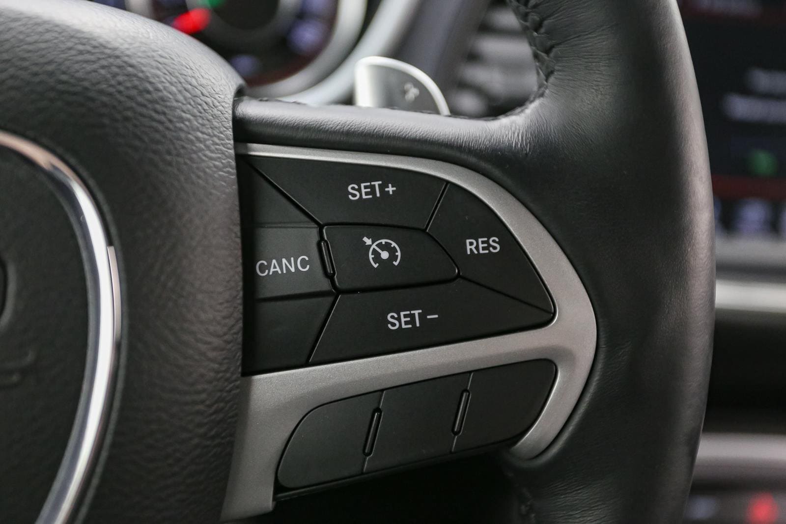 2015 Dodge Challenger R/T - Photo 35