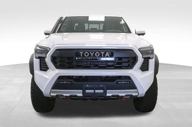 2025 Toyota Tacoma Trailhunter 4x4 Double Cab photo 3