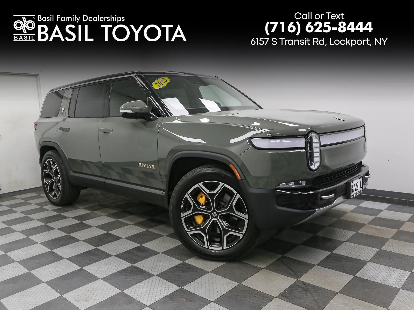 2023 Rivian R1S Adventure Quad-Motor Large Pack's photo