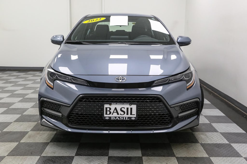 Used 2022 Toyota Corolla SE Sedan