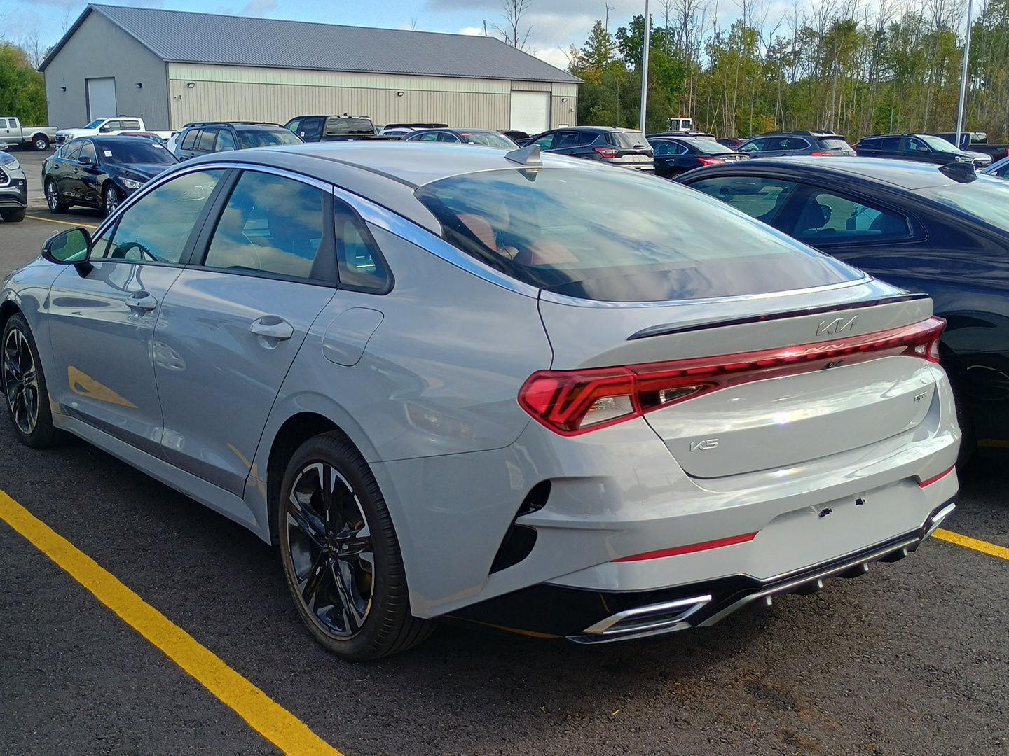 2023 Kia K5 GT-Line photo 3