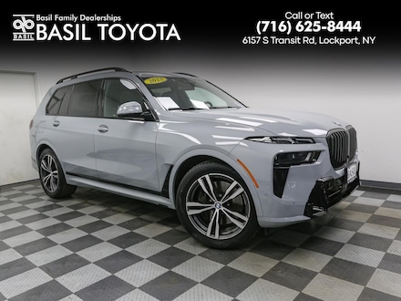 2023 BMW X7 xDrive40i Sports Activity Vehicle