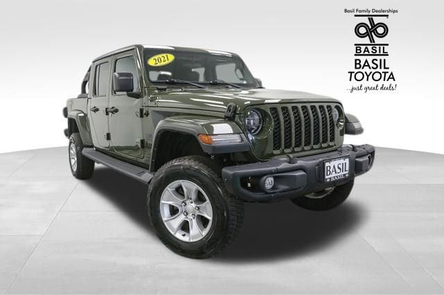 Used 2021 Jeep Gladiator Freedom with VIN 1C6HJTAG7ML560509 for sale in Lockport, NY