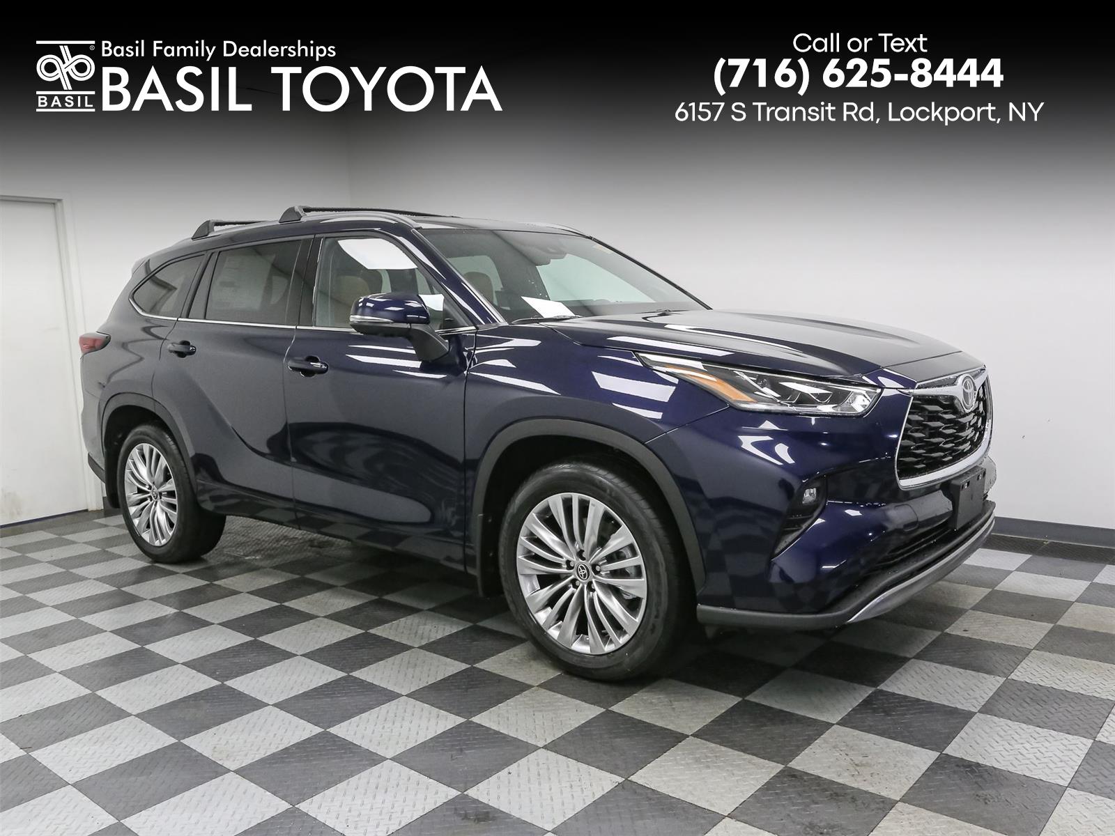 2025 Toyota Highlander Platinum's photo