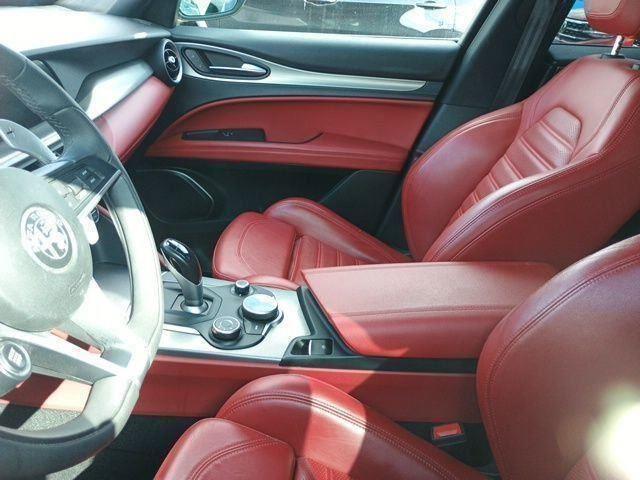 2019 Alfa Romeo Stelvio Ti Sport photo 3