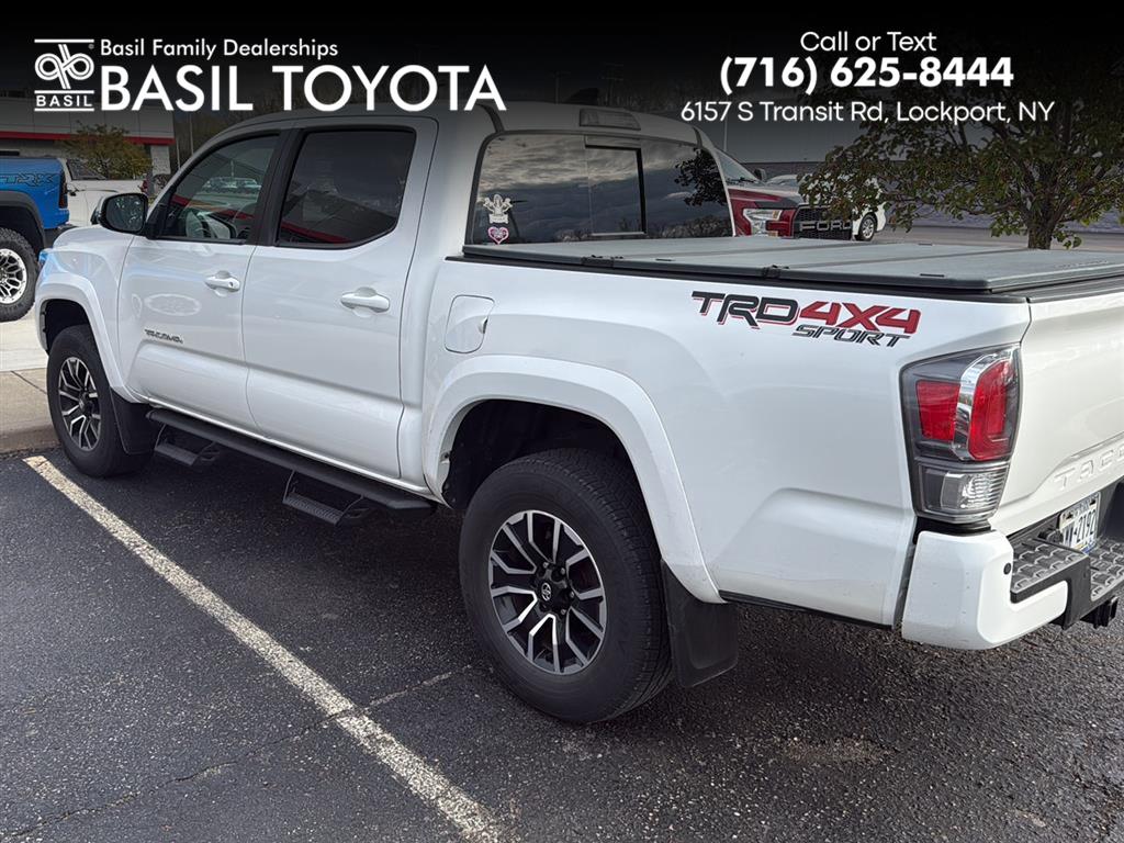 2023 Toyota Tacoma TRD Sport's photo