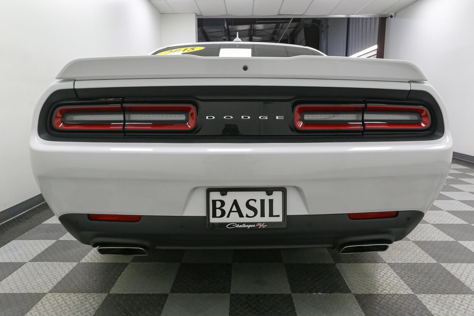 2015 Dodge Challenger R/T - Photo 12
