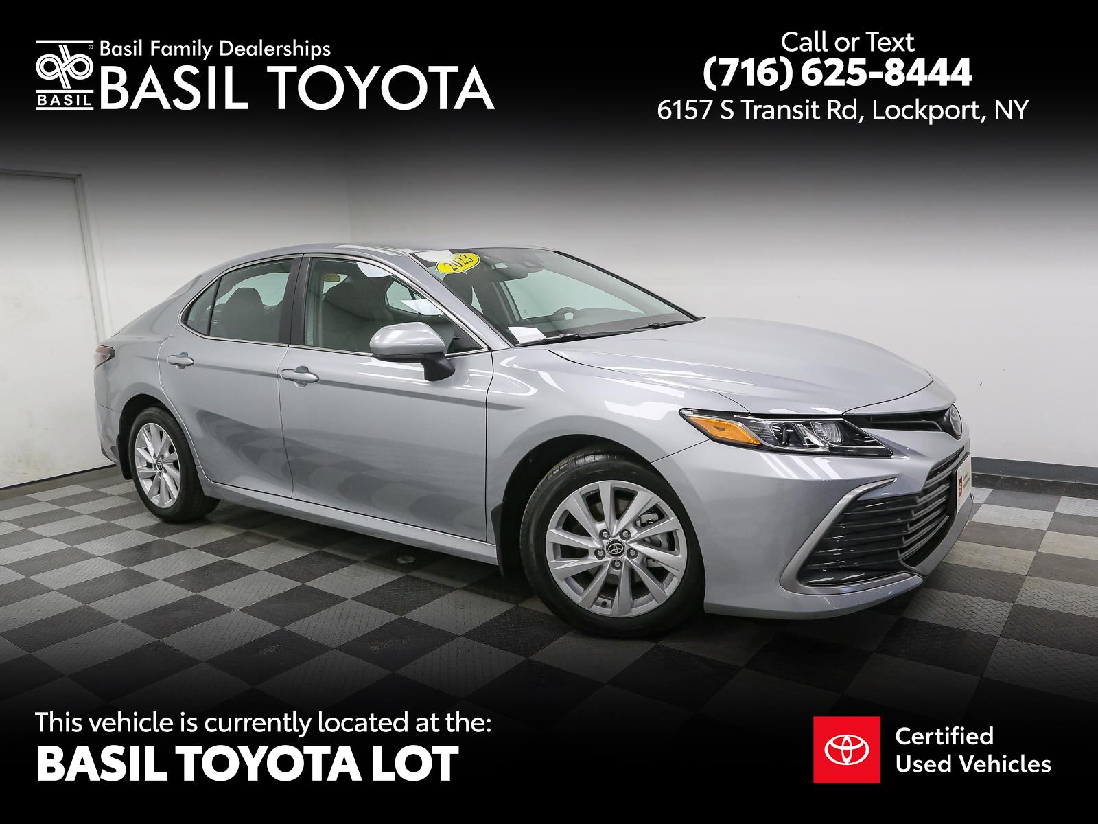 2023 Toyota Camry LE's photo