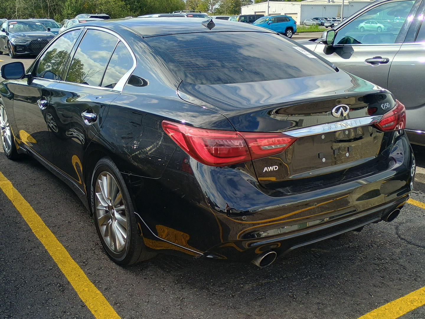 2021 Infiniti Q50 3.0t LUXE photo 3