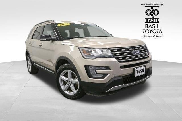 2017 Ford Explorer XLT photo 2