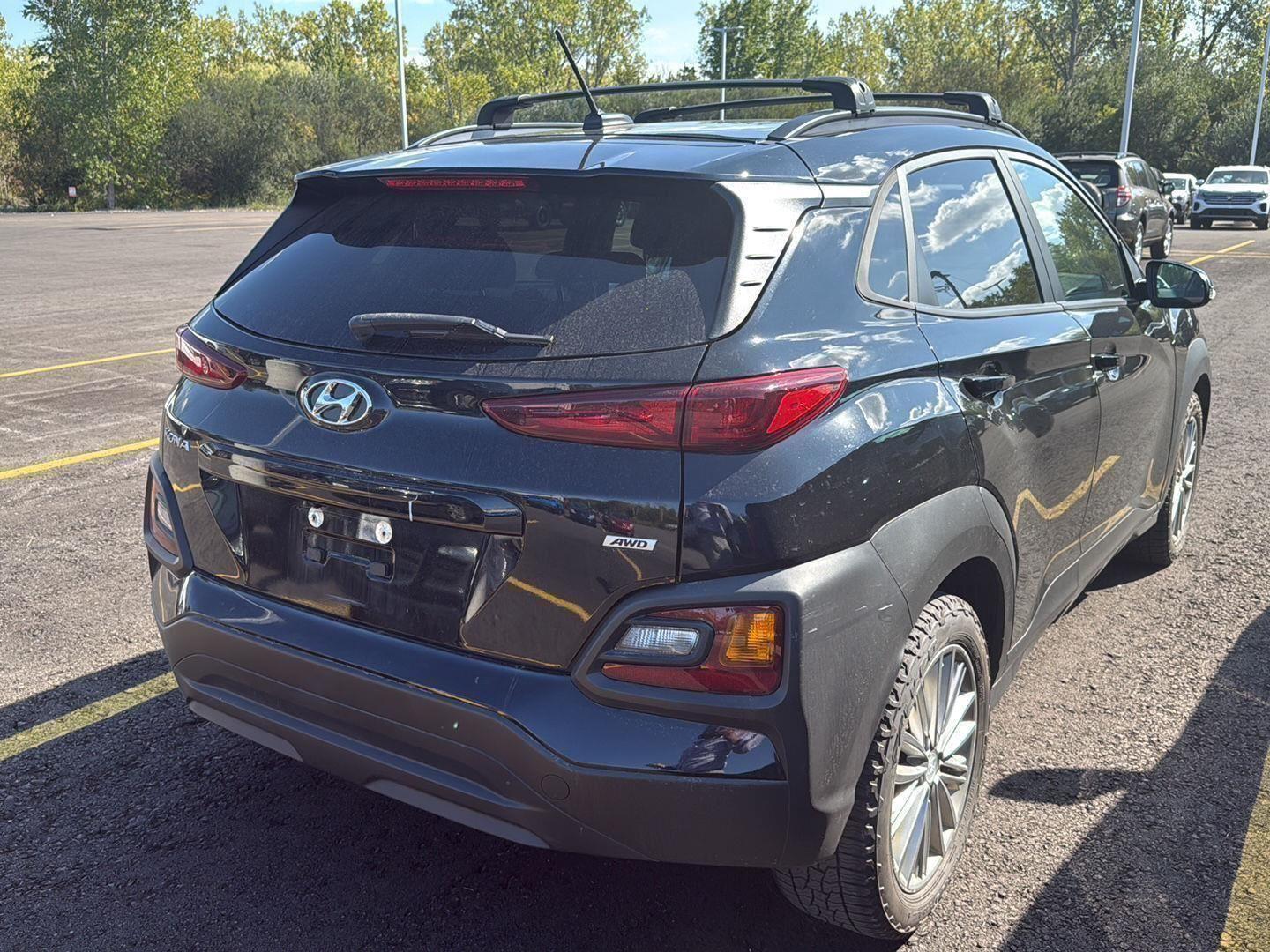 2020 Hyundai Kona SEL photo 3