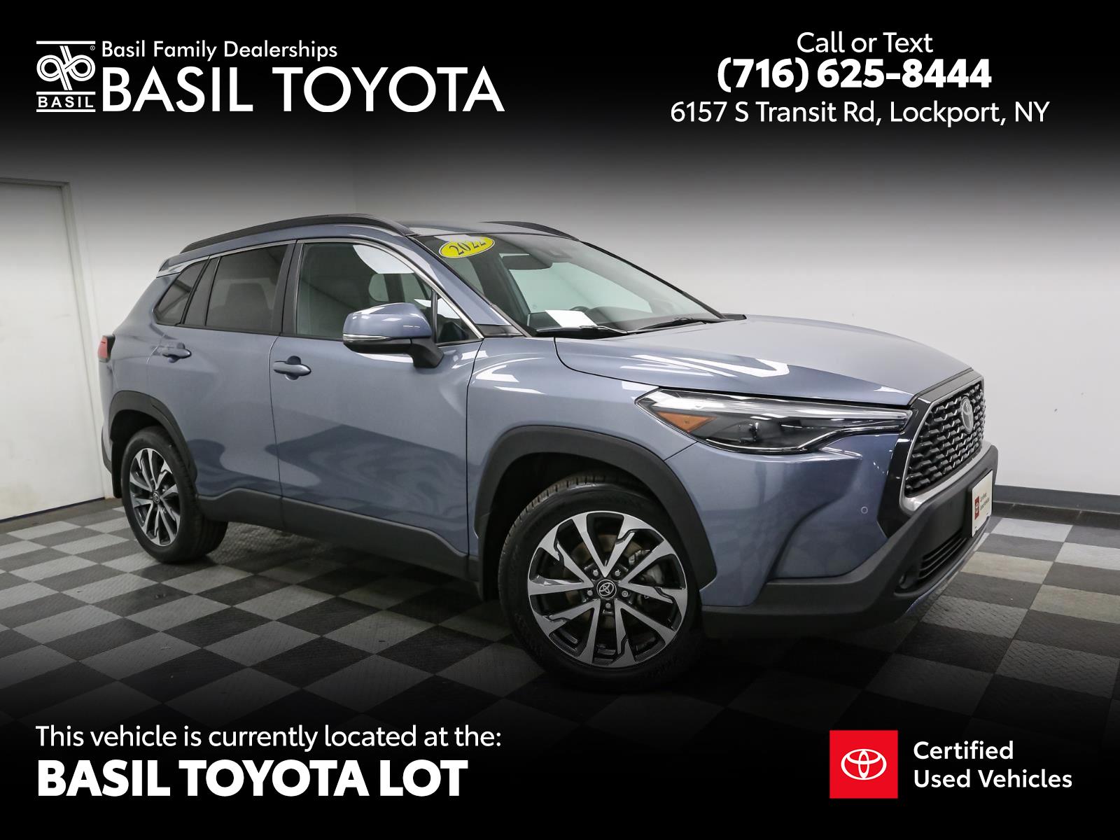 2022 Toyota Corolla Cross XLE's photo