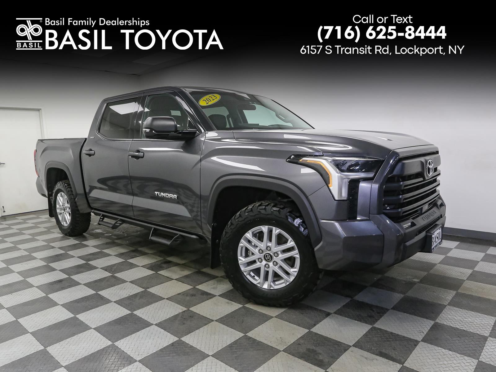 2023 Toyota Tundra SR5's photo