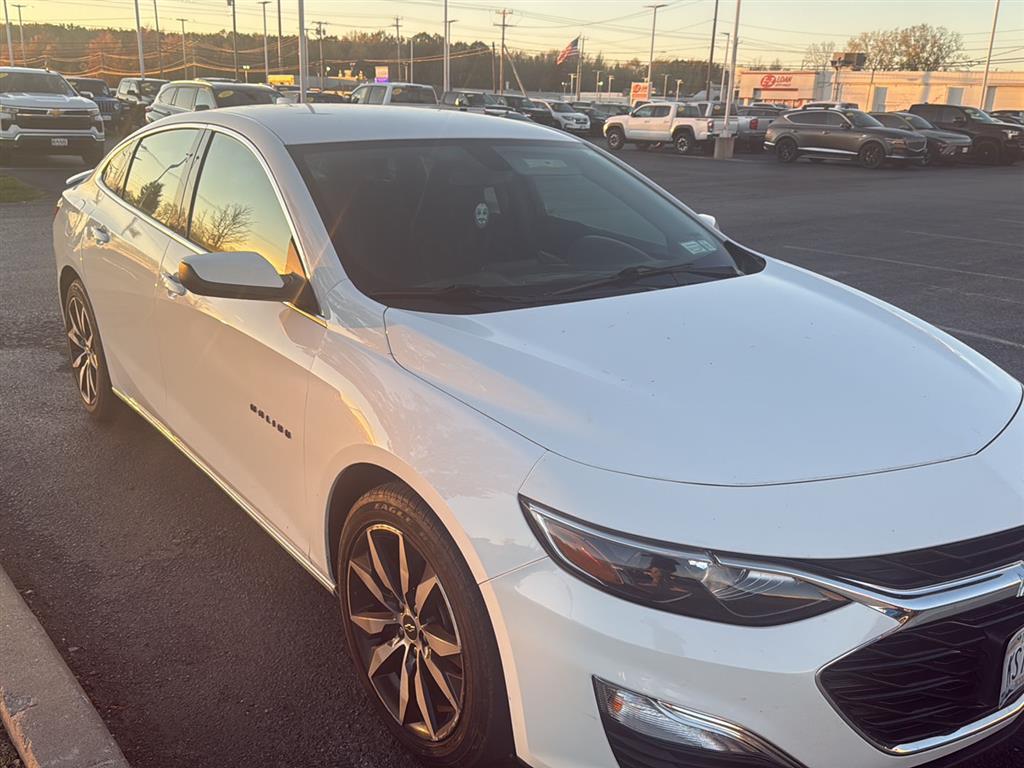 2021 Chevrolet Malibu RS photo 4