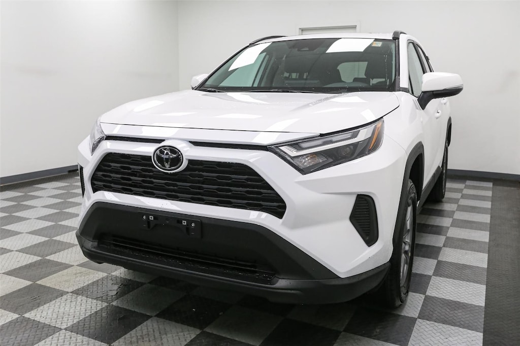 New 2025 Toyota RAV4 XLE XLE AWD SUV