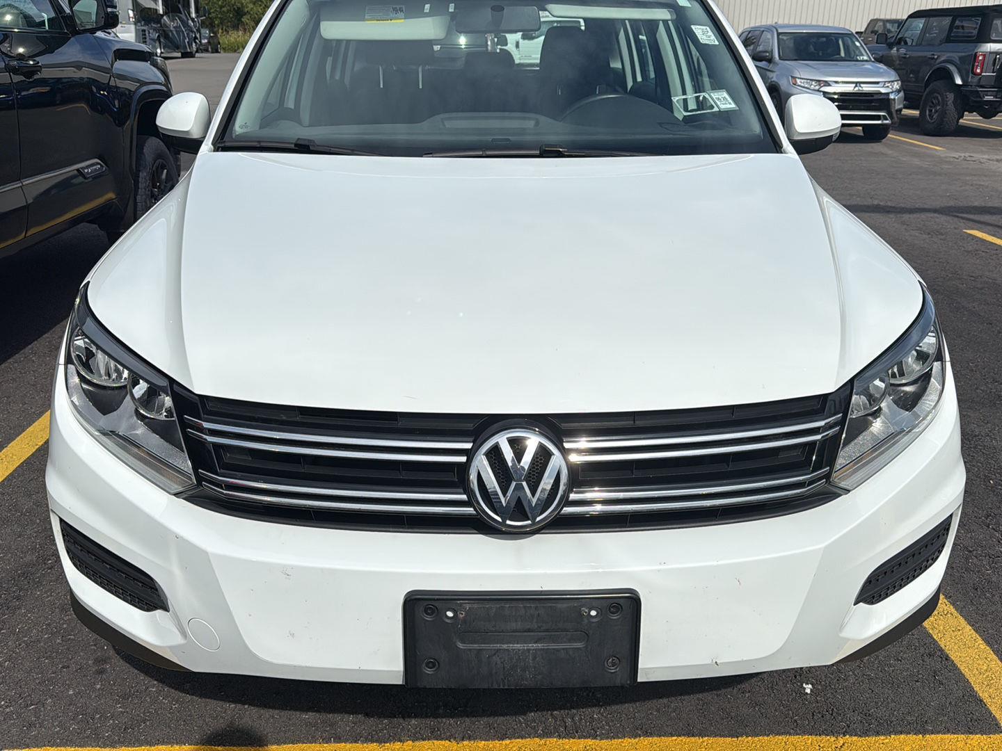 2018 Volkswagen Tiguan Limited photo 2