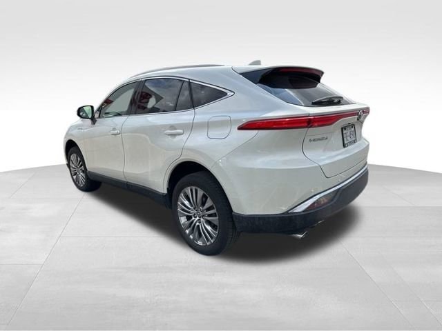 Used 2021 Toyota Venza XLE with VIN JTEAAAAH2MJ062510 for sale in Lockport, NY