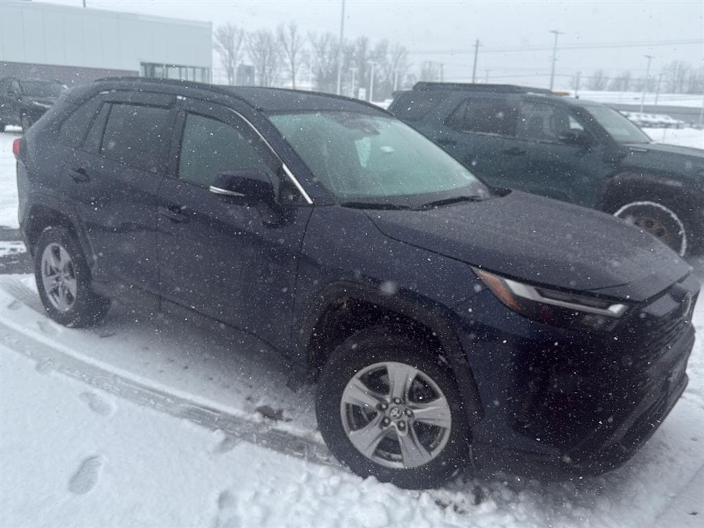 Used 2024 Toyota RAV4 XLE with VIN 2T3P1RFV5RW472156 for sale in Kansas City