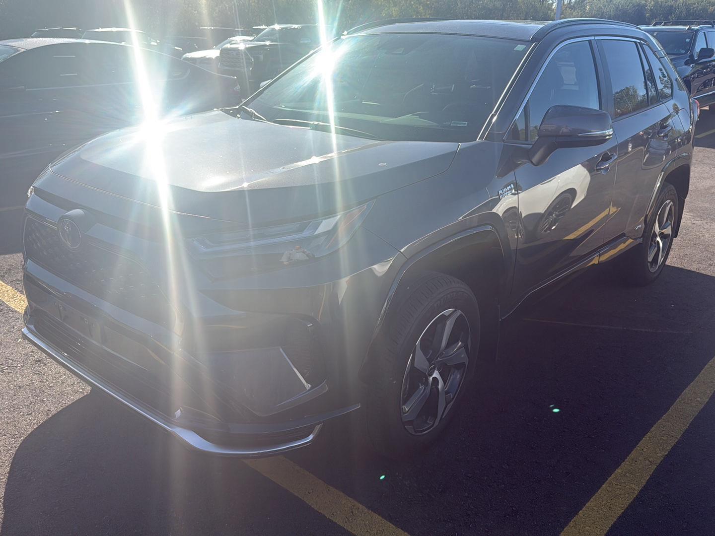 2023 Toyota RAV4 Prime SE photo 3