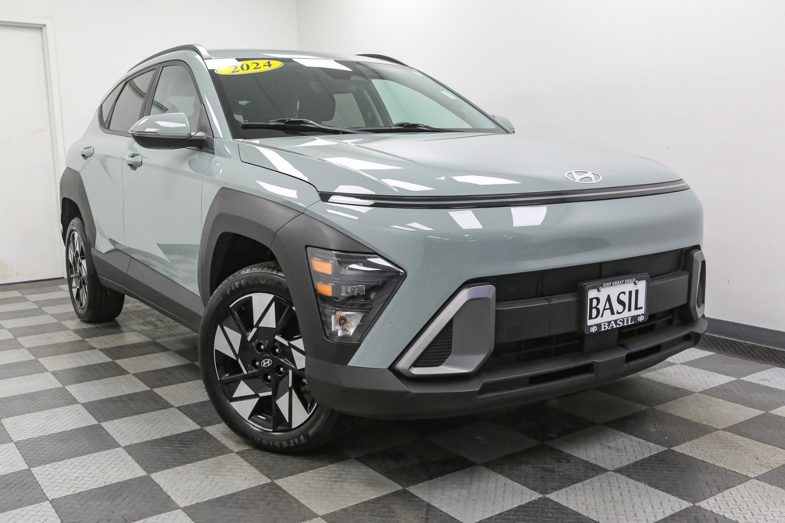 2024 Hyundai Kona SEL photo 2