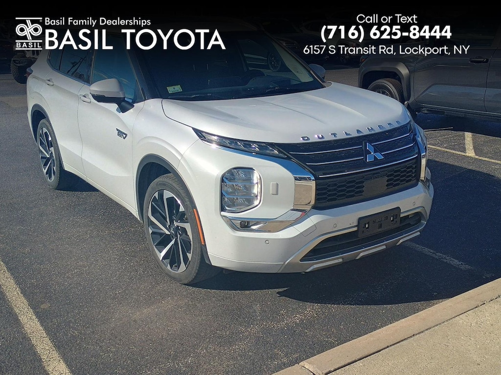 Used 2024 Mitsubishi Outlander Plug-In Hybrid SEL AWC