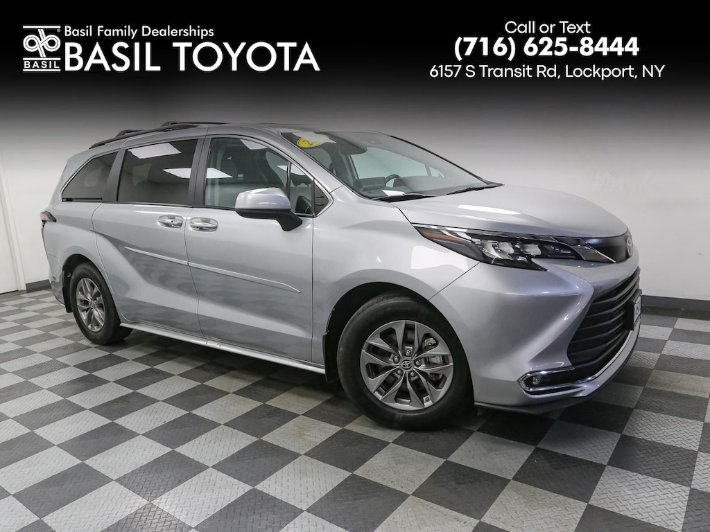 Used 2024 Toyota Sienna XLE 7-Passenger Van