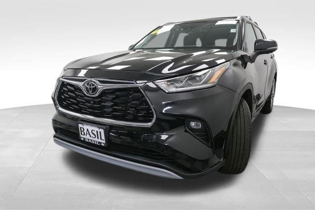 2023 Toyota Highlander Platinum photo 4