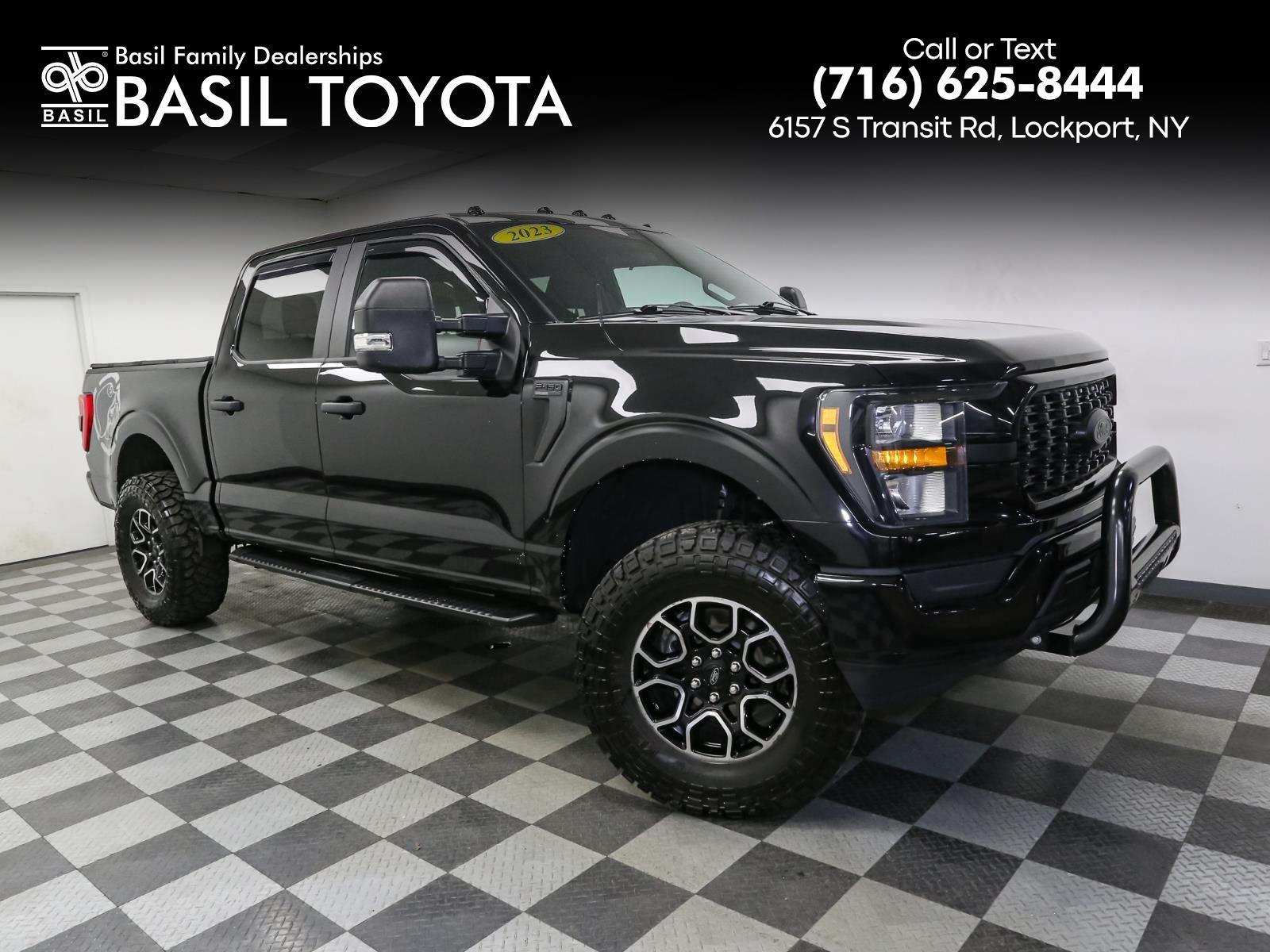 2023 Ford F-150 XL's photo