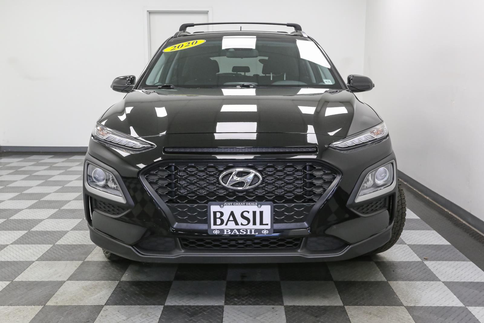2020 Hyundai Kona SEL photo 3
