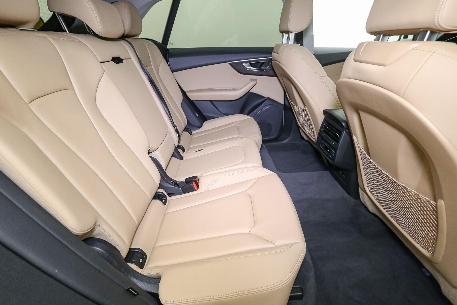 2023 Audi Q8 Premium - Photo 22