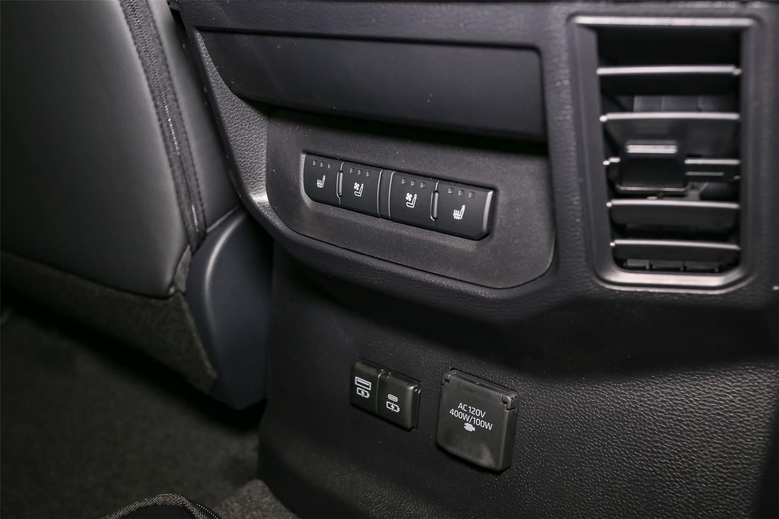 2026 Toyota Tundra Platinum - Photo 17