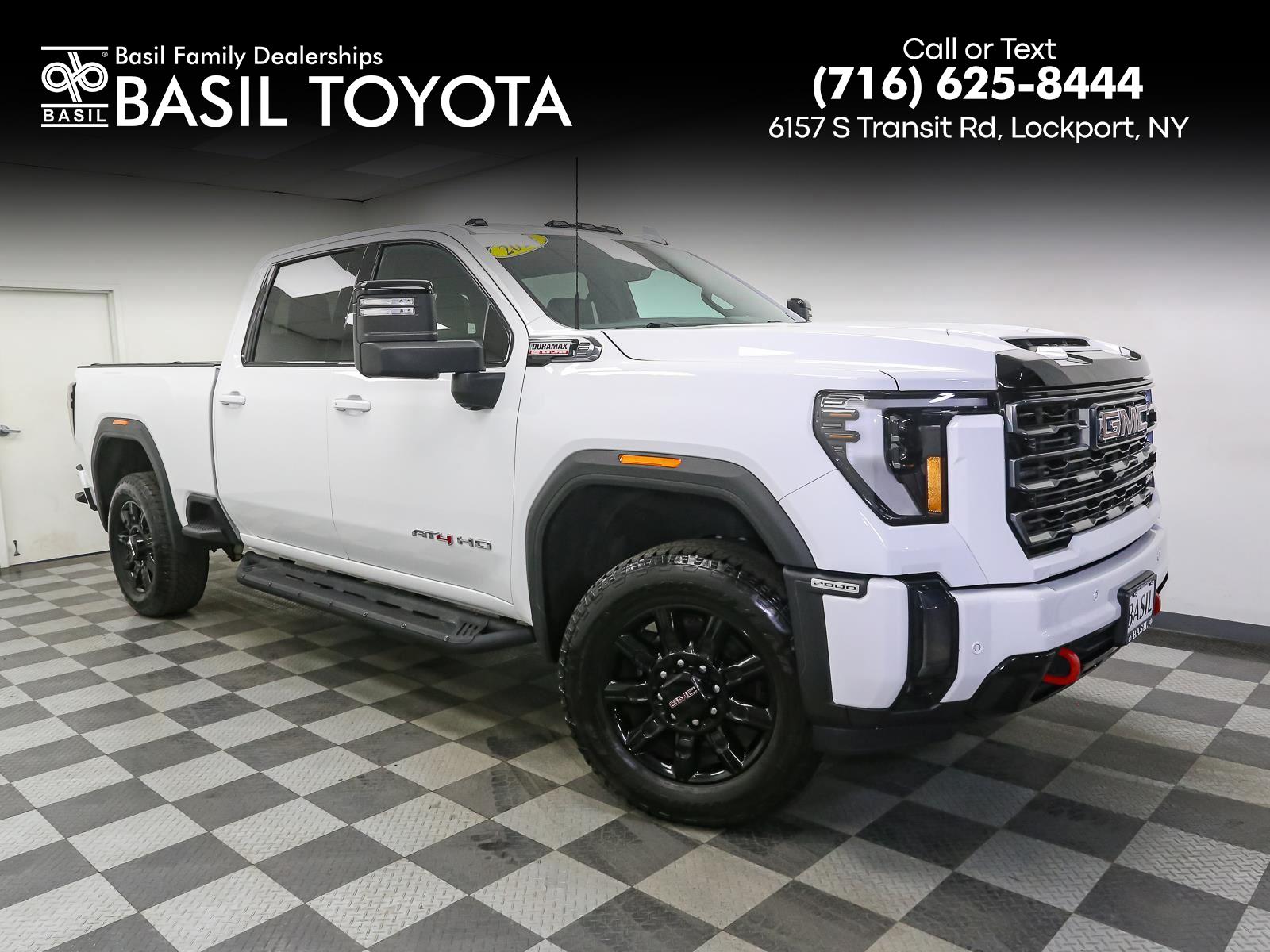 2024 GMC Sierra 4WD Crew Cab Standard Box AT4's photo