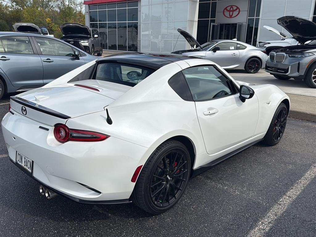 2024 Mazda MX-5 Miata Miata RF photo 2