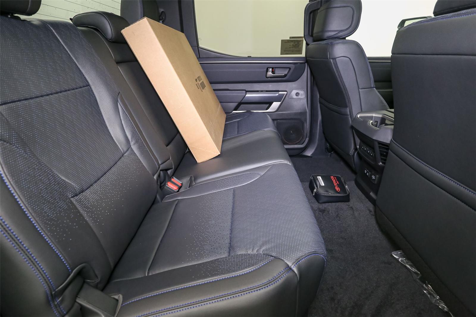 2026 Toyota Tundra Platinum - Photo 16