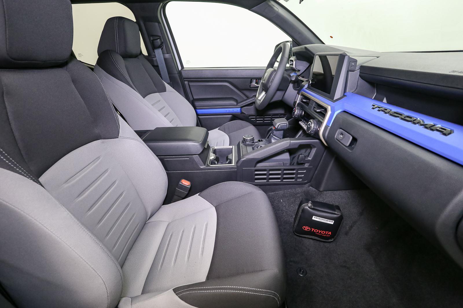 2026 Toyota Tacoma TRD Sport - Photo 13