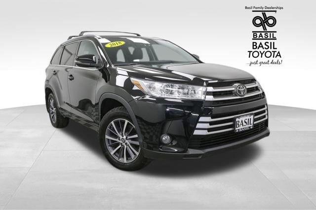 Used 2018 Toyota Highlander XLE with VIN 5TDJZRFH0JS545027 for sale in Lockport, NY