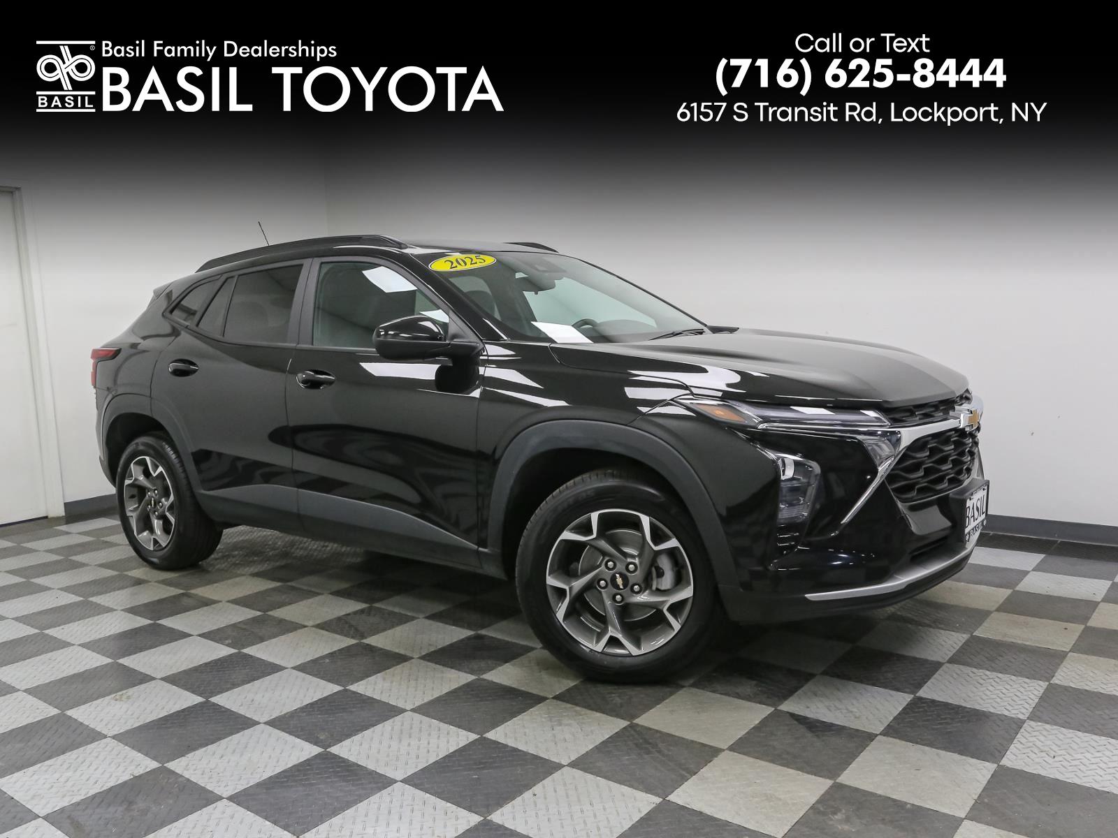 2025 Chevrolet Trax LT's photo