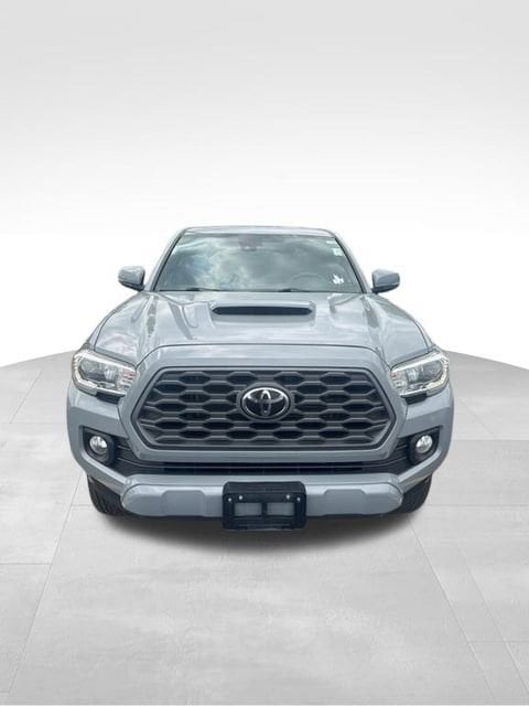 Used 2020 Toyota Tacoma SR with VIN 5TFDZ5BN7LX051410 for sale in Lockport, NY