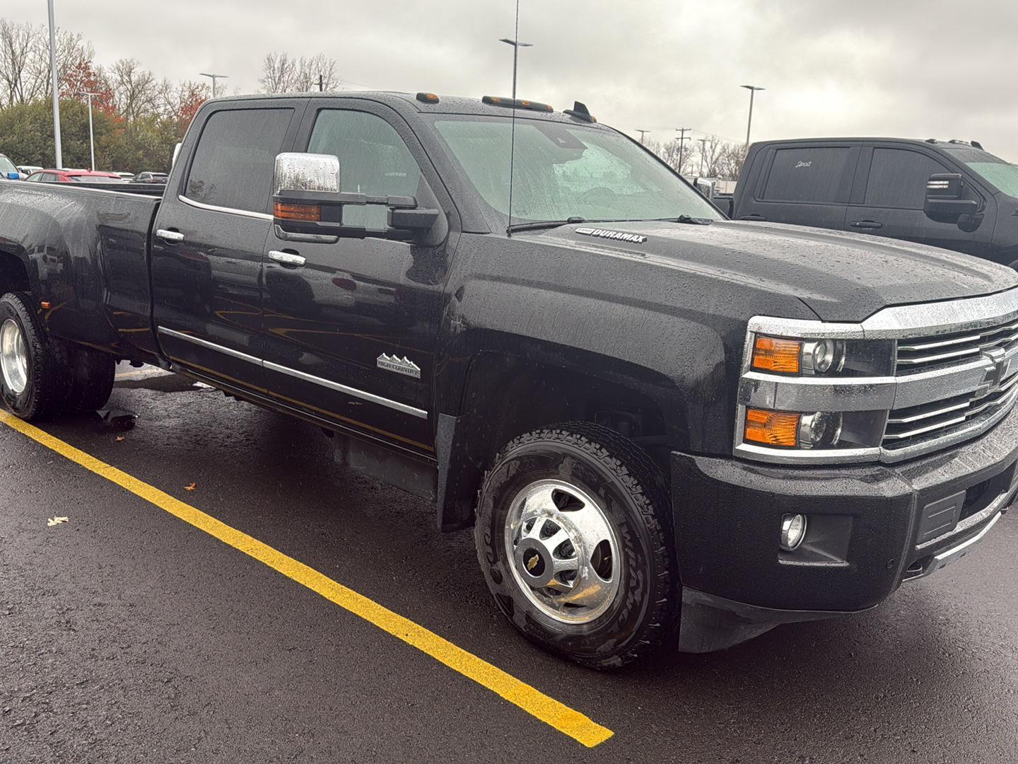 2016 Chevrolet Silverado 3500HD photo 3