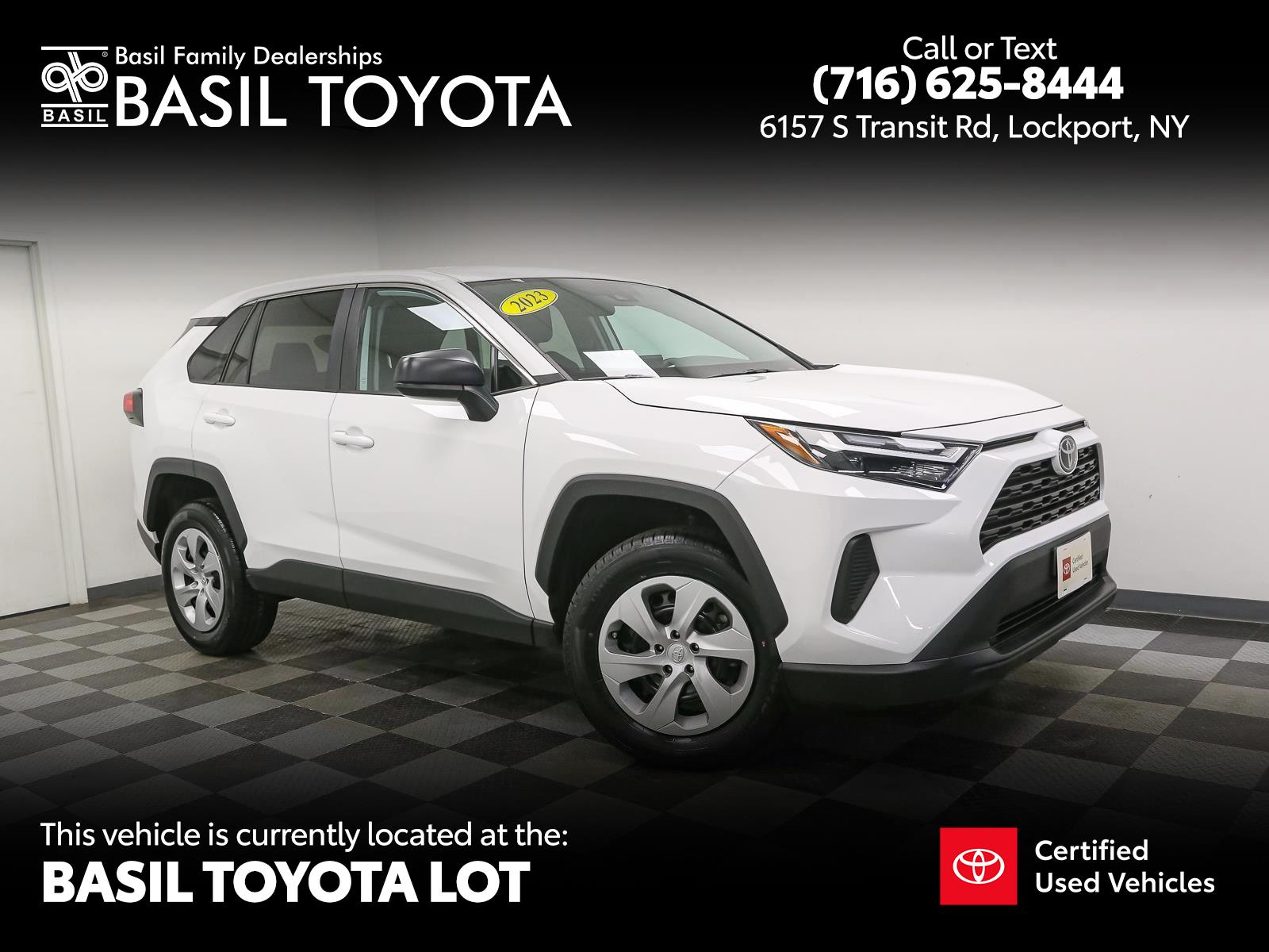 2023 Toyota RAV4 LE's photo