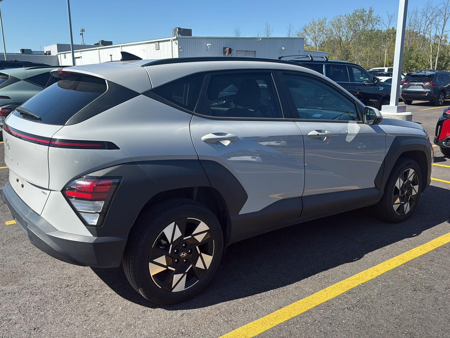 2024 Hyundai Kona SEL photo 2