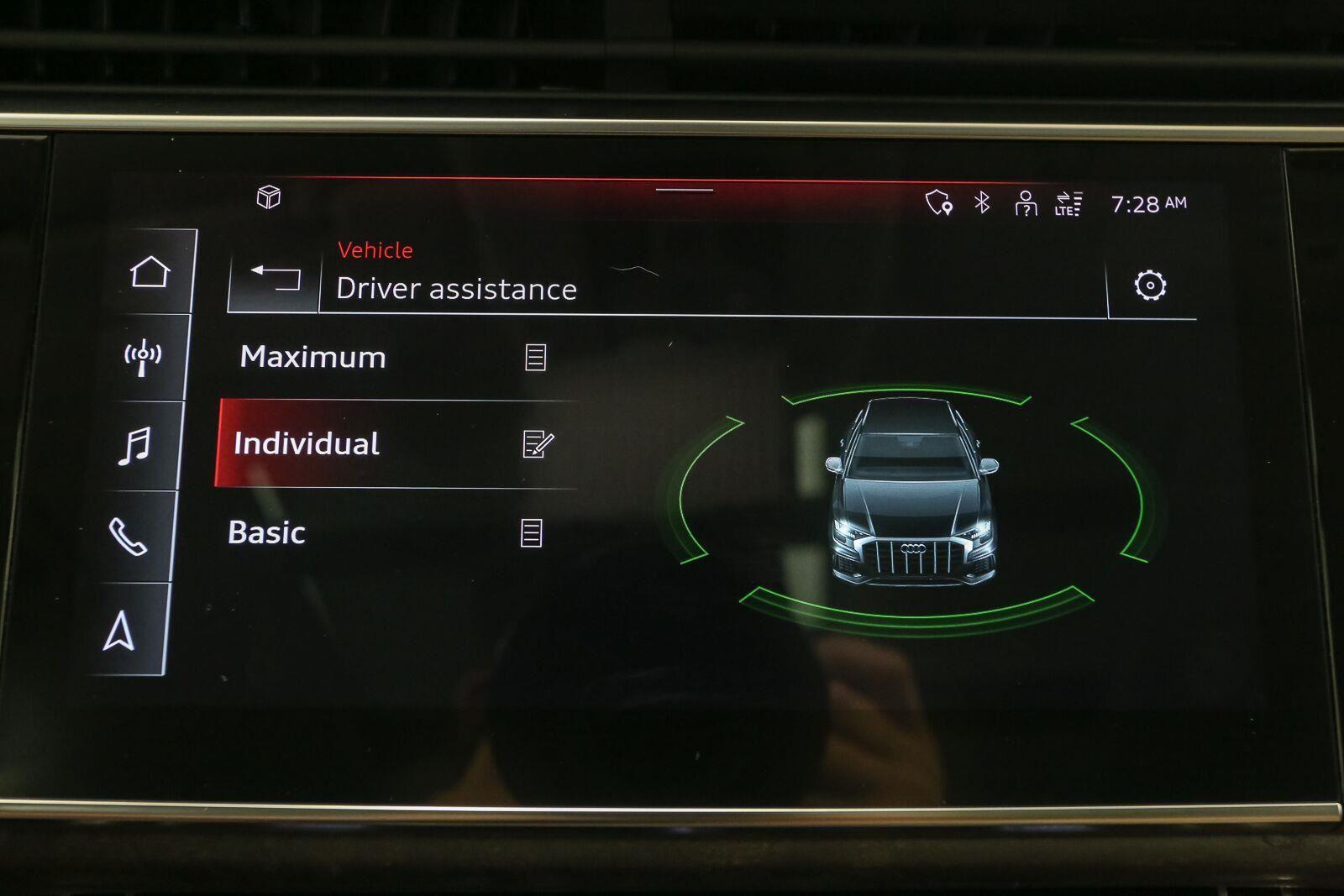 2023 Audi Q8 Premium - Photo 30